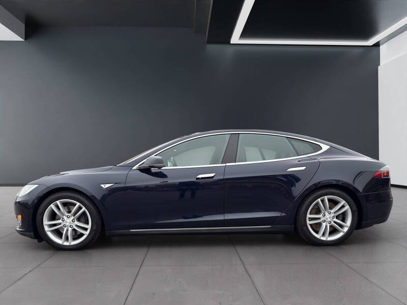 2015 Tesla Model S 85D