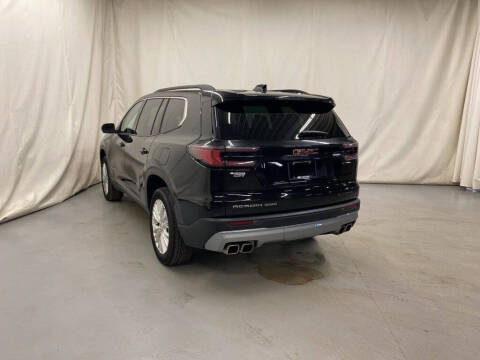 2024 GMC Acadia Elevation