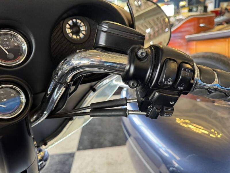 2003 Harley-Davidson FLHTCUI - Electra Glide