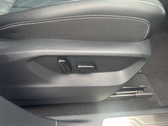 2024 Volkswagen Atlas Cross Sport SEL Premium R-Line 4Motion