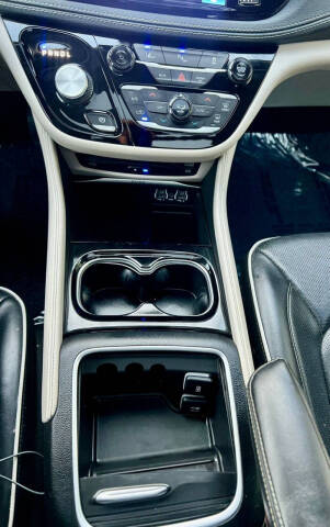 2021 Chrysler Pacifica Hybrid Limited