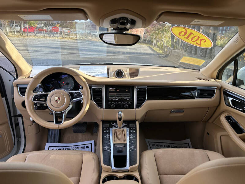 2016 Porsche Macan S