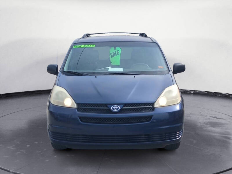 2005 Toyota Sienna LE 7 Passenger