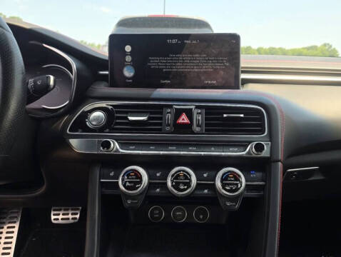 2022 Genesis G70