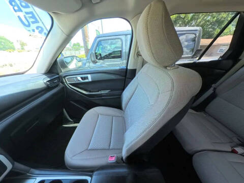 2020 Ford Explorer