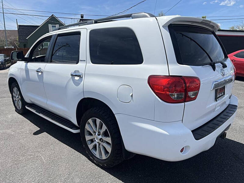 2016 Toyota Sequoia Limited