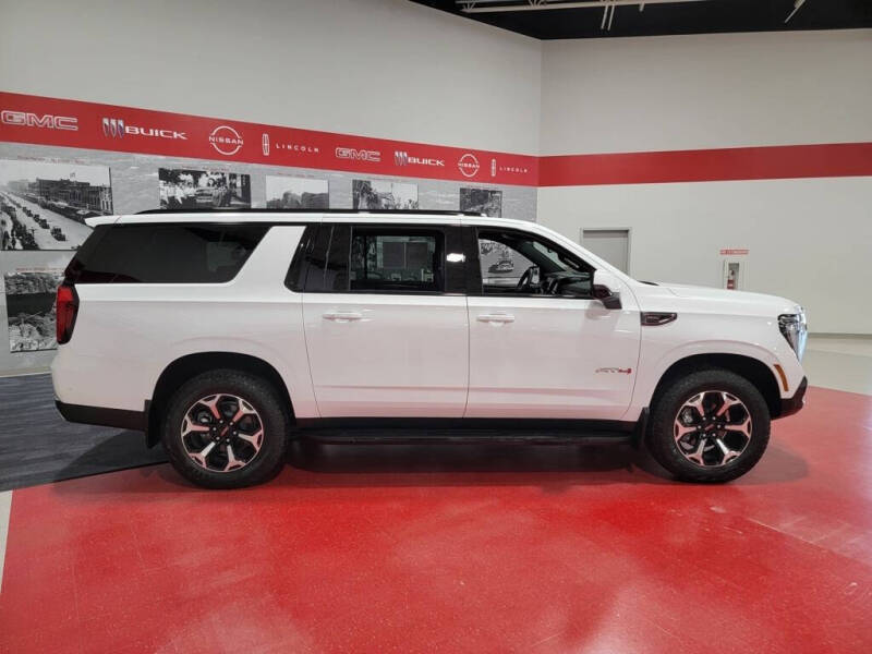 2025 GMC Yukon XL AT4