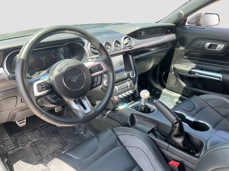 2022 Ford Mustang Mach 1