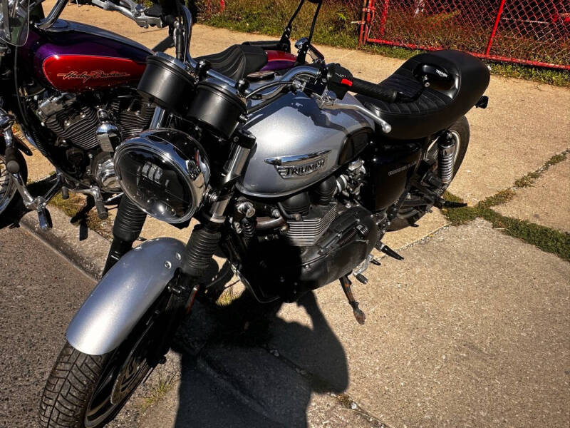 2014 Triumph BONEVILLE
