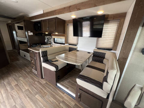 2017 Thor Motor Coach ACE BUNK HOUSE