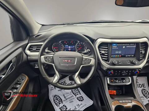 2022 GMC Acadia SLE