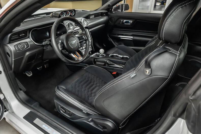 2022 Ford Mustang
