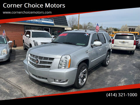 2013 Cadillac Escalade for sale at Corner Choice Motors in West Allis WI