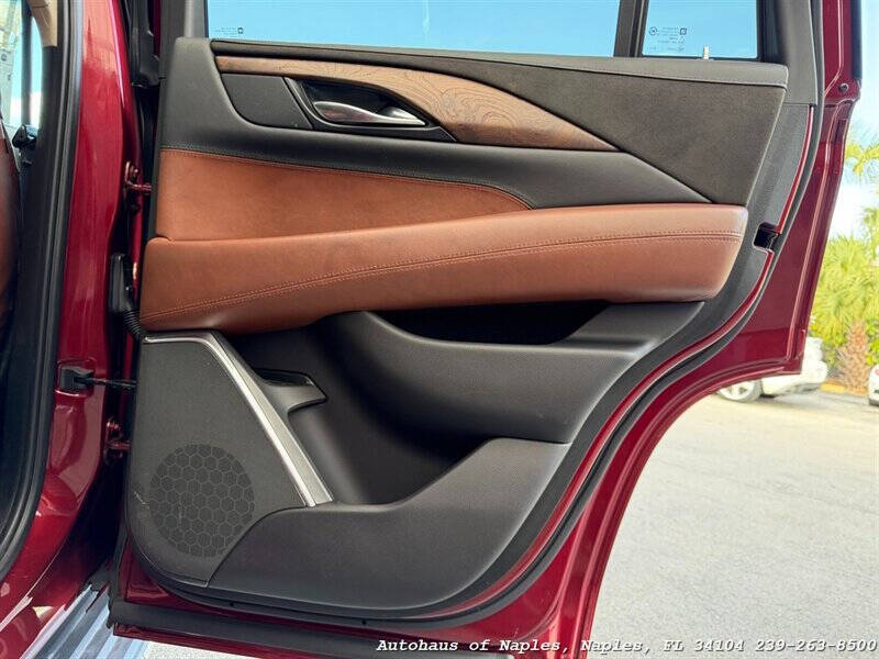 2019 Cadillac Escalade Luxury