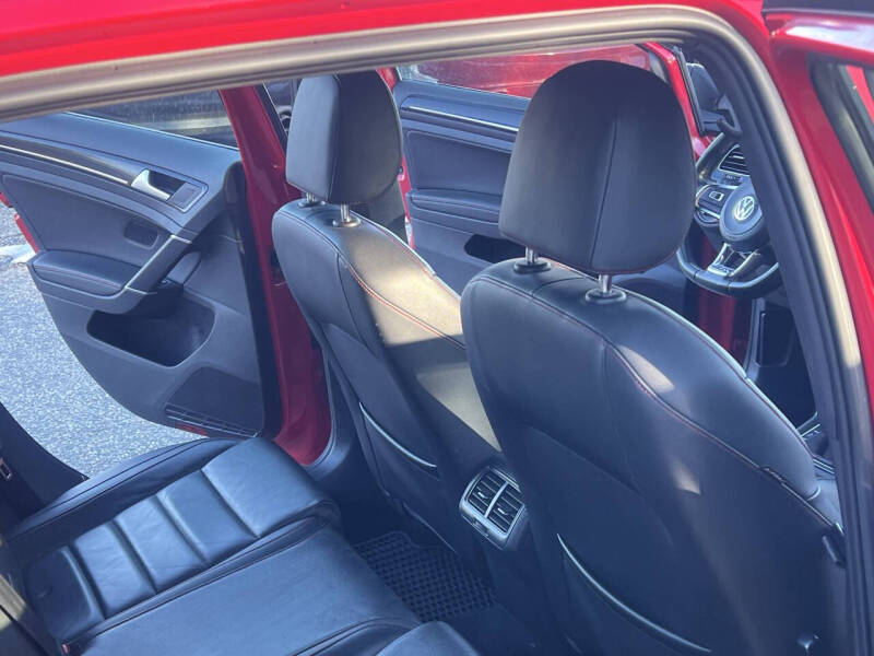 2016 Volkswagen Golf GTI SE