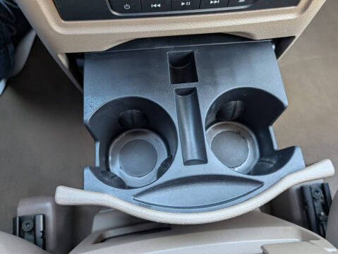 2015 Chrysler Town and Country Touring-L