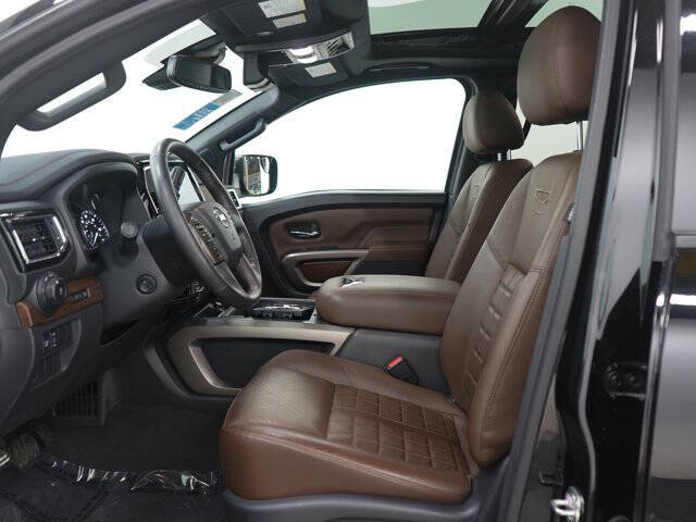 2022 Nissan Titan Platinum Reserve