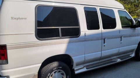 2003 Ford E-Series E-150