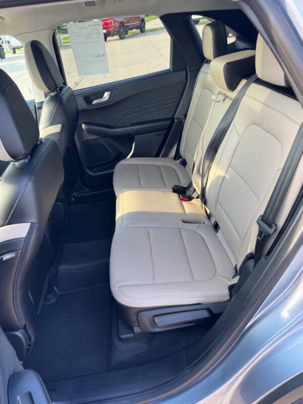 2022 Ford Escape SEL