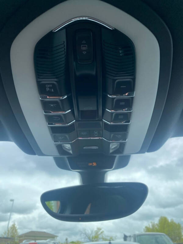 2015 Porsche Macan S