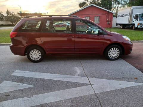 2006 Toyota Sienna LE 7 Passenger