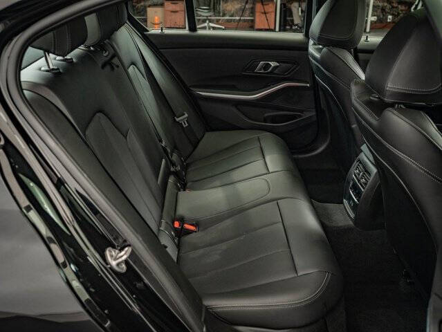 2025 BMW 3 Series 330i xDrive