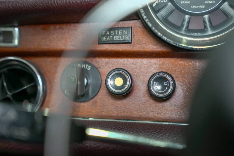 1972 Mercedes-Benz 280-Class