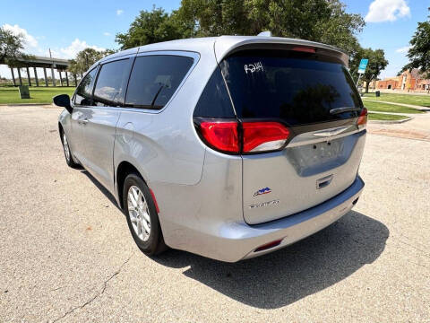 2017 Chrysler Pacifica Touring