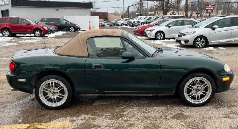 2001 Mazda MX-5 Miata LS