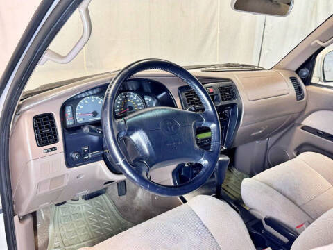 2000 Toyota 4Runner SR5