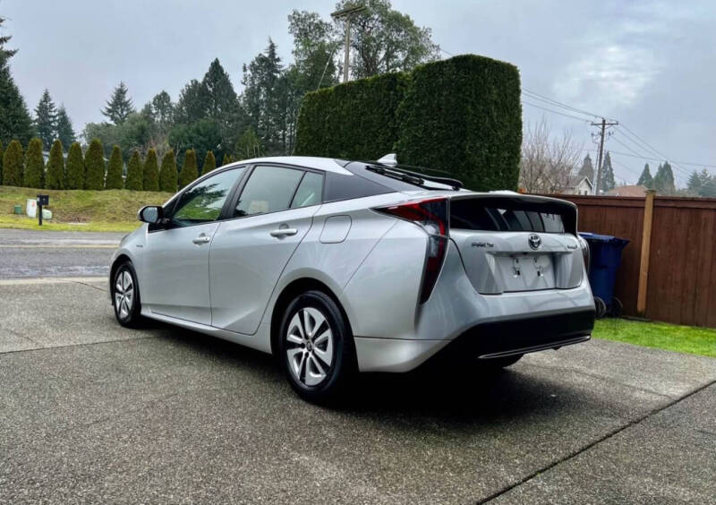 2016 Toyota Prius Four