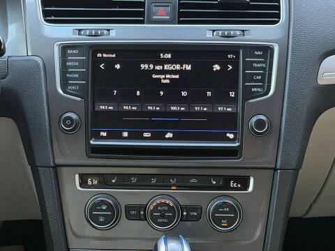 2016 Volkswagen e-Golf SEL Premium