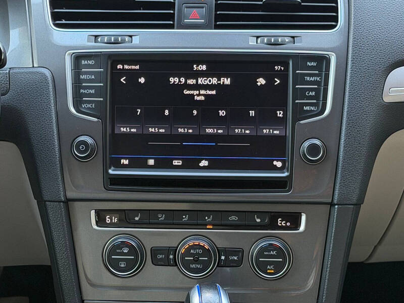 2016 Volkswagen e-Golf SEL Premium