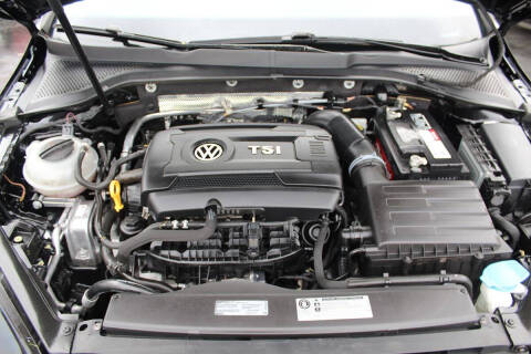 2017 Volkswagen Golf SportWagen