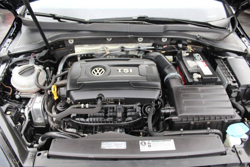 2017 Volkswagen Golf SportWagen