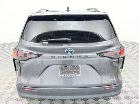 2025 Toyota Sienna