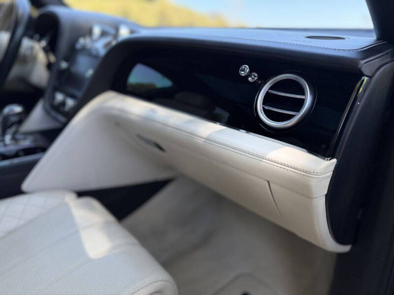2017 Bentley Bentayga