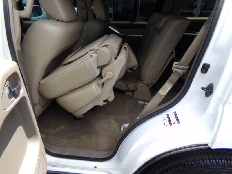 2010 Nissan Pathfinder LE
