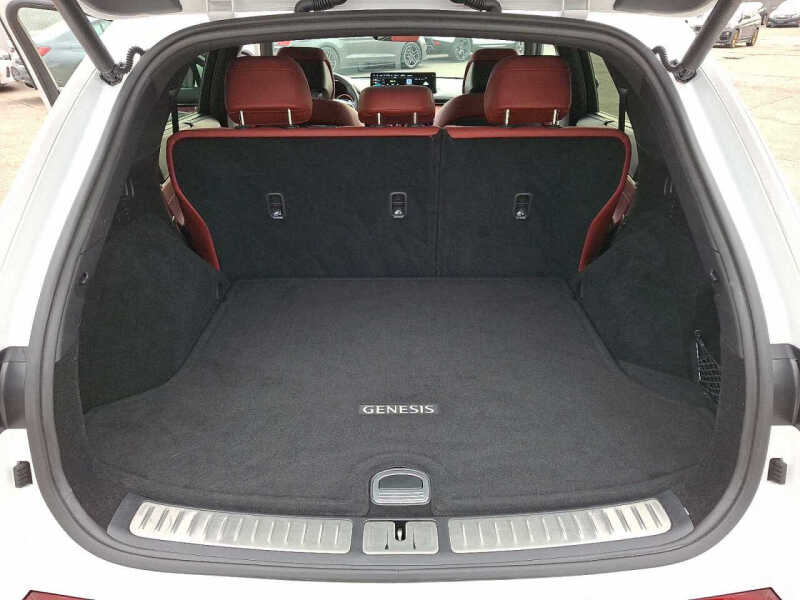 2023 Genesis GV70 2.5T Standard