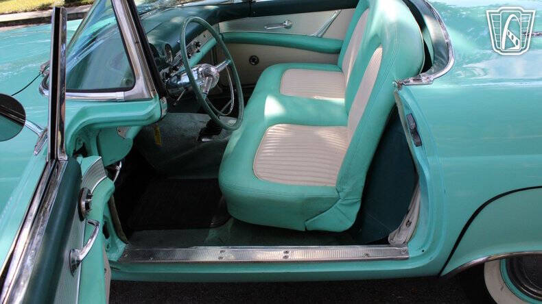 1955 Ford Thunderbird