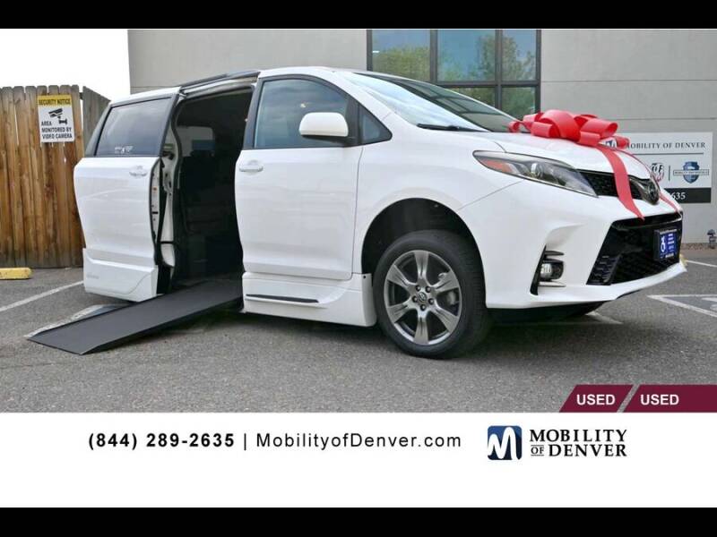 2019 Toyota Sienna for sale at CO Fleet & Mobility in Denver CO