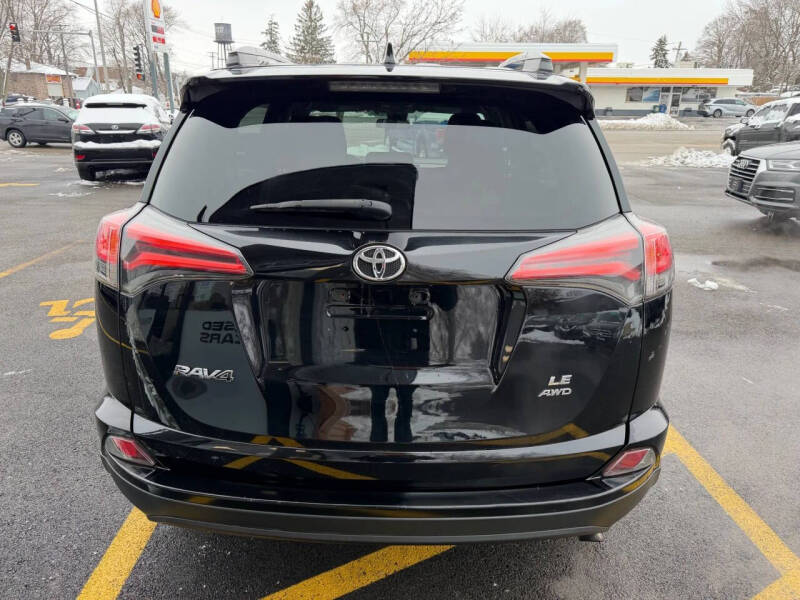 2017 Toyota RAV4 LE