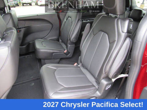2027 Chrysler Pacifica Select