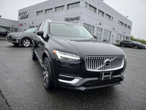 2022 Volvo XC90 Recharge T8 Inscription 6P