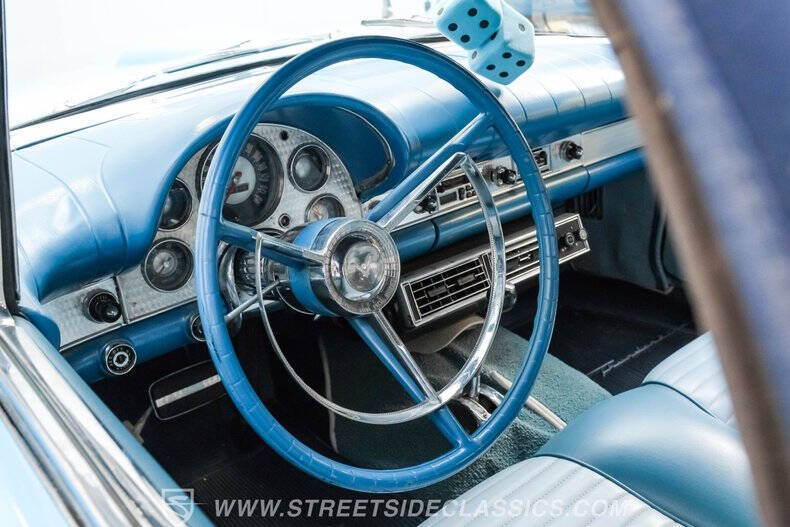 1957 Ford Thunderbird