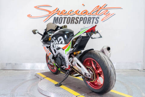 2017 Aprilia RSV4