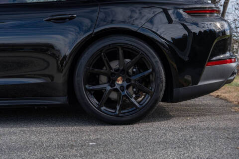 2026 Porsche Panamera 4