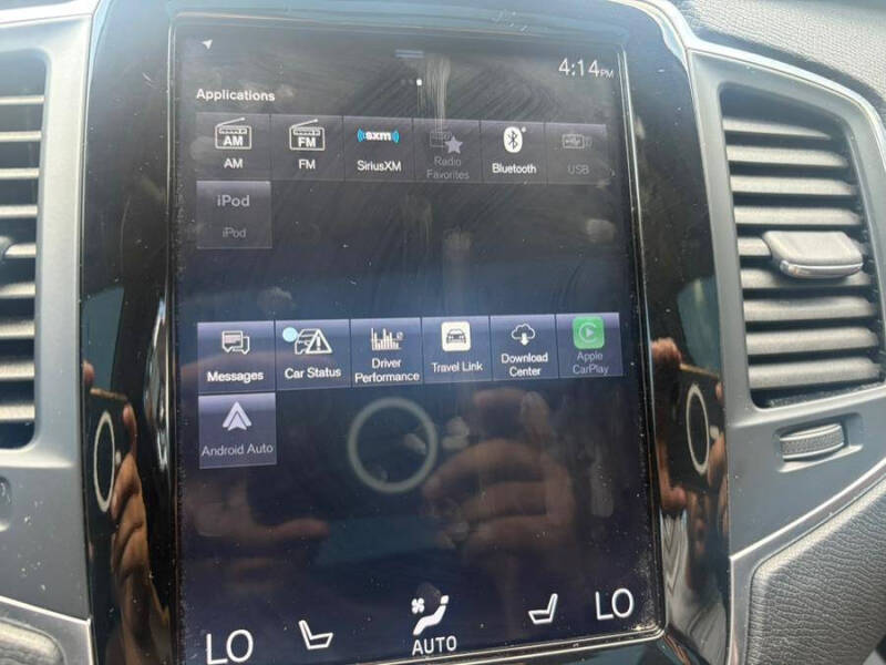 2019 Volvo XC90 T6 Momentum