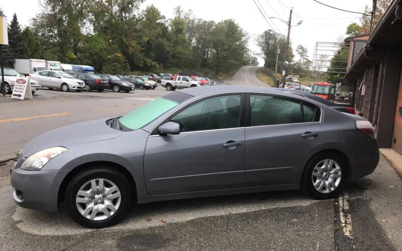 2009 Nissan Altima for sale at Standard Auto in Worcester MA