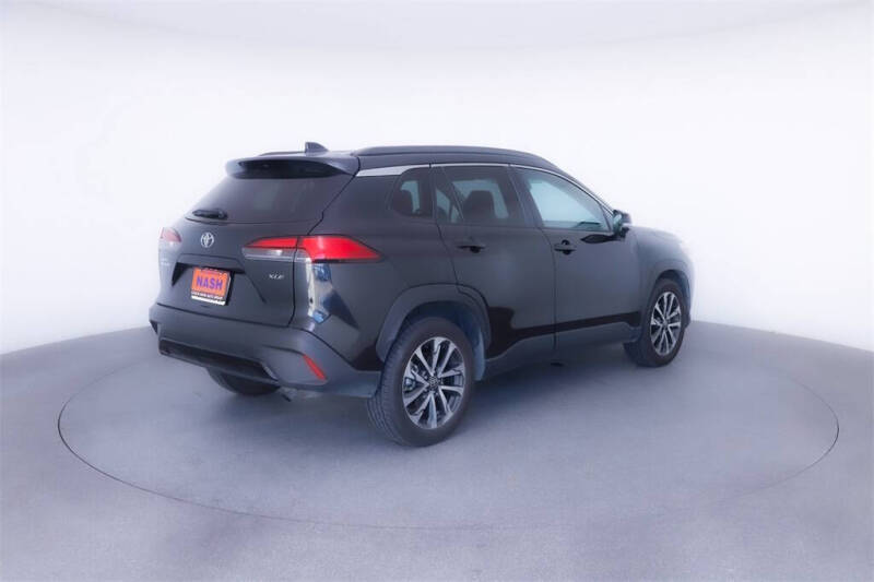 2024 Toyota Corolla Cross XLE